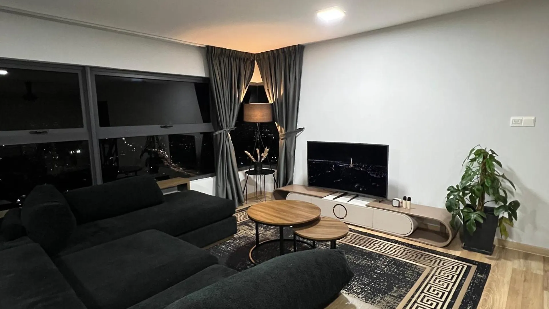 Arte Cheras 3 Bed Room 2King Bed 2 Queen Bed ,8 Pex Kuala Lumpur